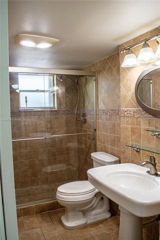 3090 Holiday Springs Boulevard 305, Margate, FL 33063