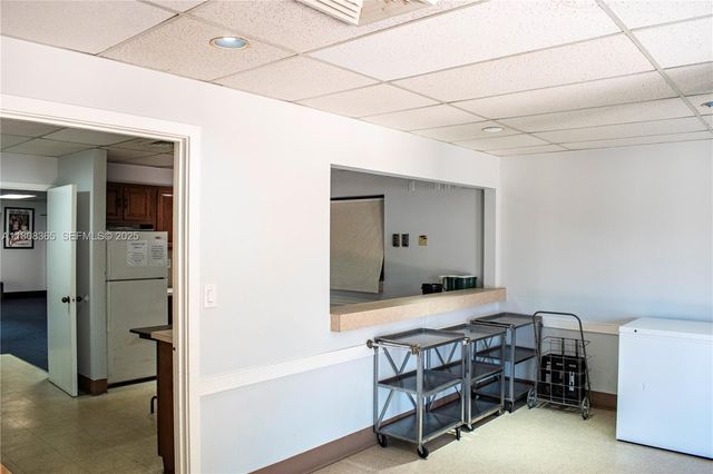 3090 Holiday Springs Boulevard 305, Margate, FL 33063