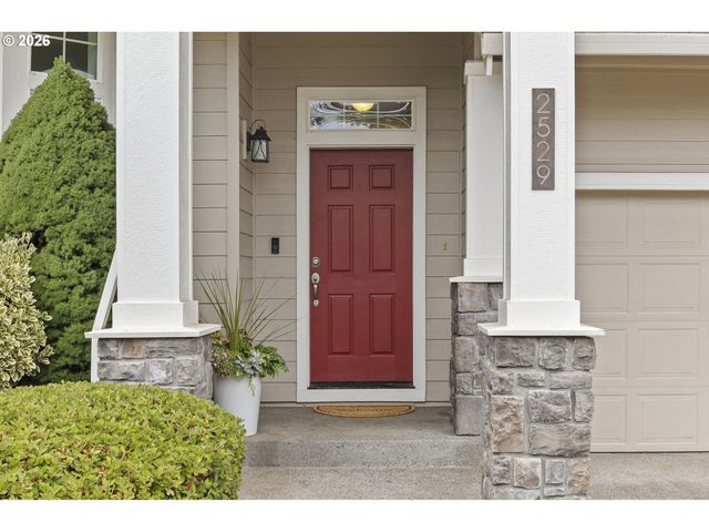 2529 N ROGER SMITH Dr, Newberg, OR 97132