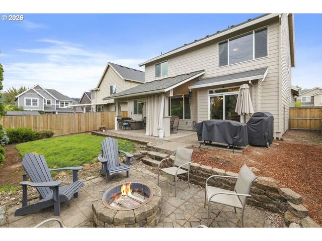 2529 N ROGER SMITH Dr, Newberg, OR 97132