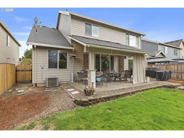 2529 N ROGER SMITH Dr, Newberg, OR 97132