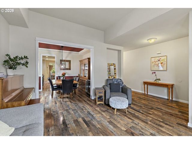2529 N ROGER SMITH Dr, Newberg, OR 97132