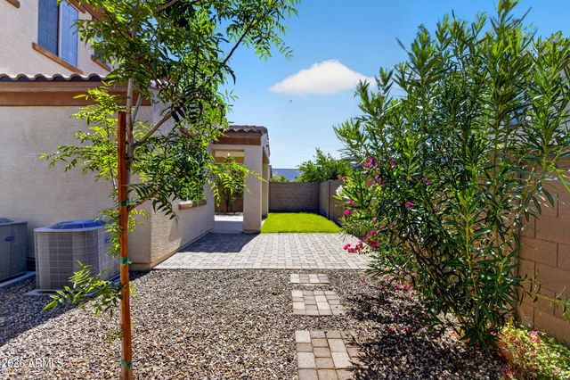 253 E Lantana Drive, Chandler, AZ 85286