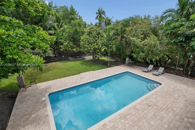 20021 NE 25th Avenue, Miami, FL 33180
