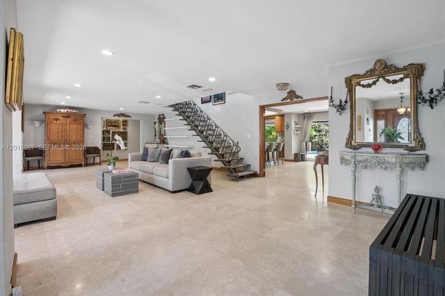 20021 NE 25th Avenue, Miami, FL 33180