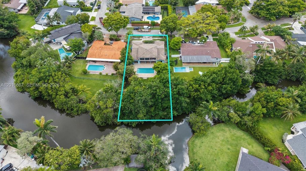 20021 NE 25th Avenue, Miami, FL 33180