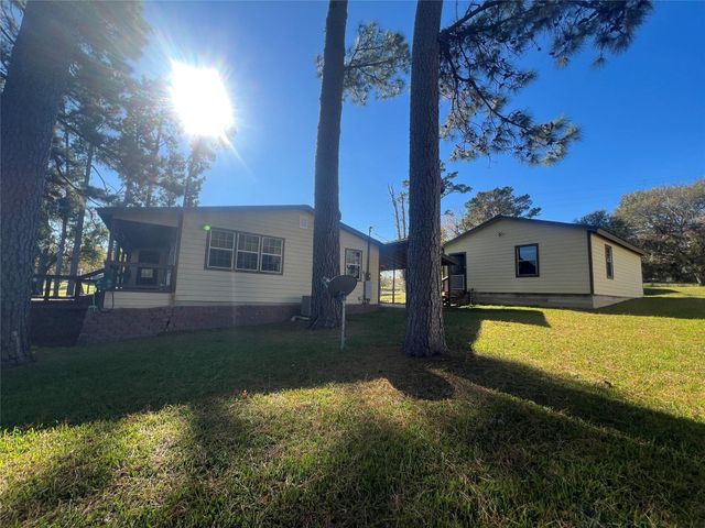 2 Lee Drive, Huntsville, TX 77320