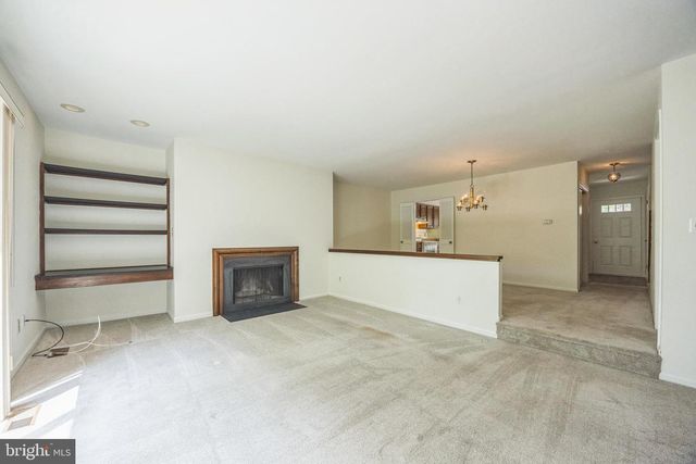 838 KINGS CROFT, Cherry Hill, NJ 08034