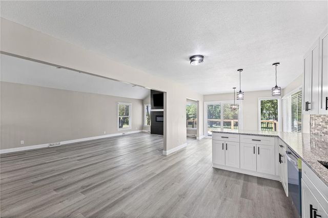12223 Hills Road, Kearney, MO 64060