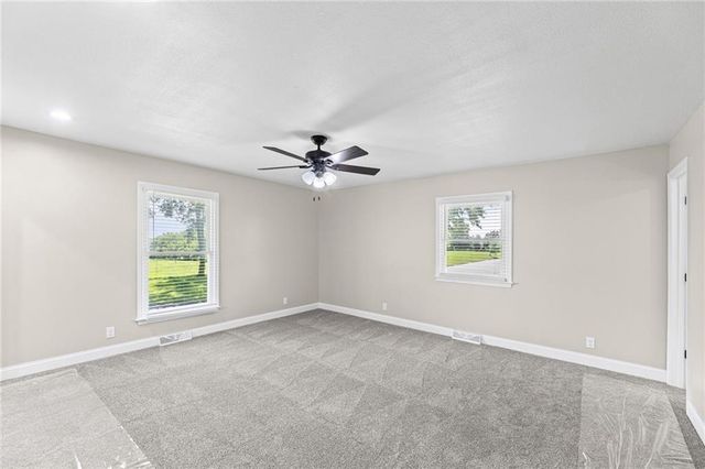 12223 Hills Road, Kearney, MO 64060