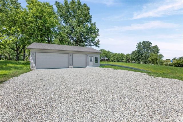 12223 Hills Road, Kearney, MO 64060