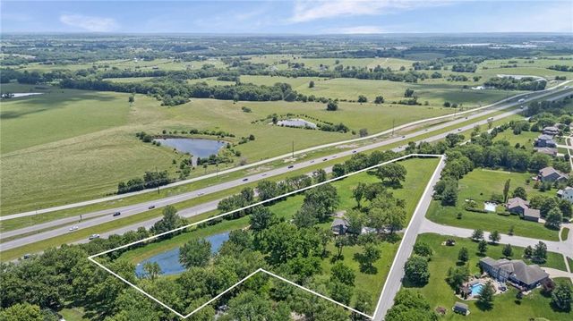 12223 Hills Road, Kearney, MO 64060