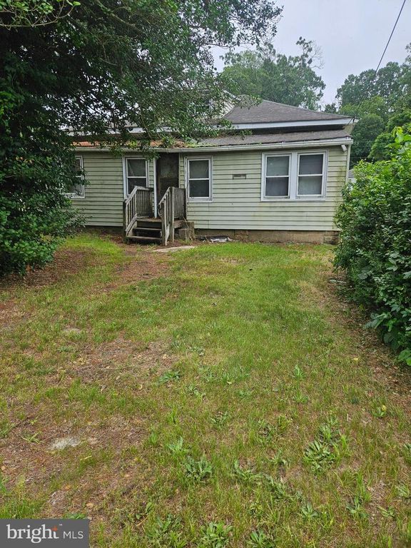 194 BLACKWOOD AVE, Franklinville, NJ 08322