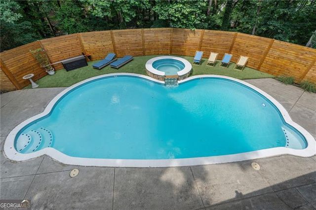 224 Lake Ruby Drive, Suwanee, GA 30024