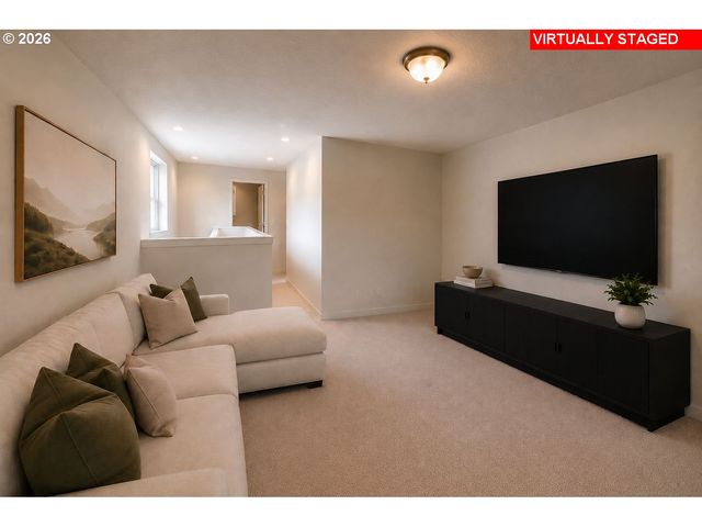 2002 HENDERSON Way, Longview, WA 98632