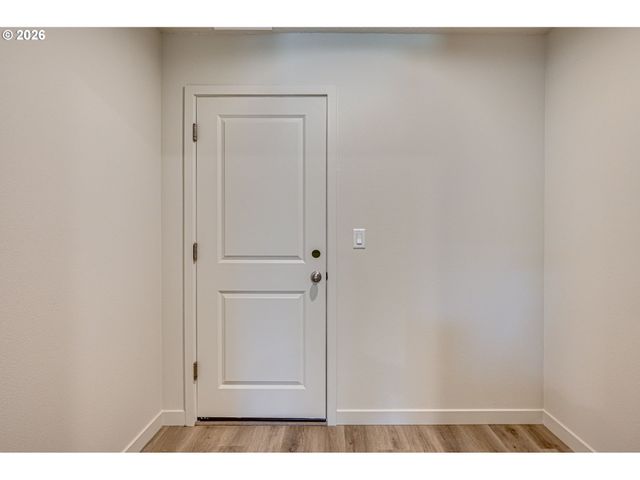 2002 HENDERSON Way, Longview, WA 98632