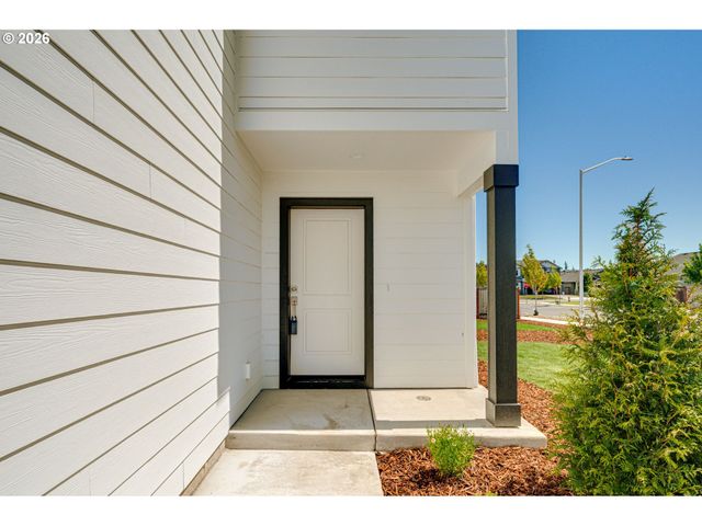 2002 HENDERSON Way, Longview, WA 98632