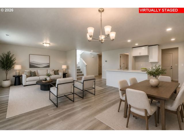 2002 HENDERSON Way, Longview, WA 98632