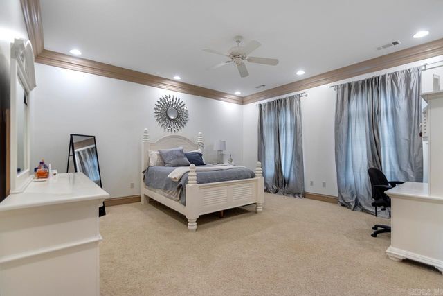 10 Valley Crest Ct, Little Rock, AR 72223