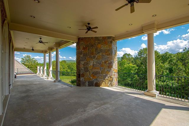 10 Valley Crest Ct, Little Rock, AR 72223