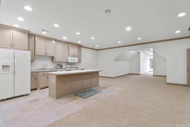 10 Valley Crest Ct, Little Rock, AR 72223