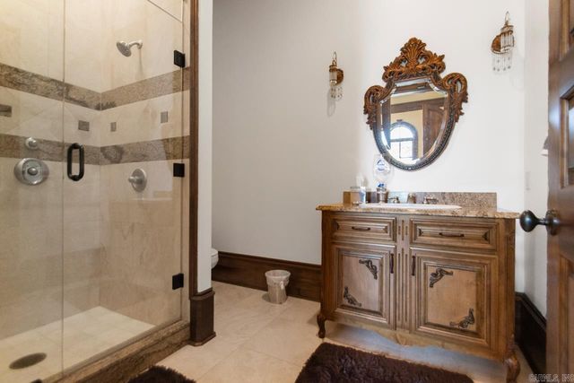 10 Valley Crest Ct, Little Rock, AR 72223