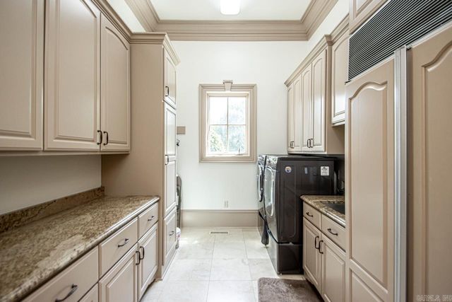 10 Valley Crest Ct, Little Rock, AR 72223