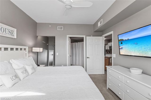 15655 Ocean Walk CIR 310, Fort Myers, FL 33908