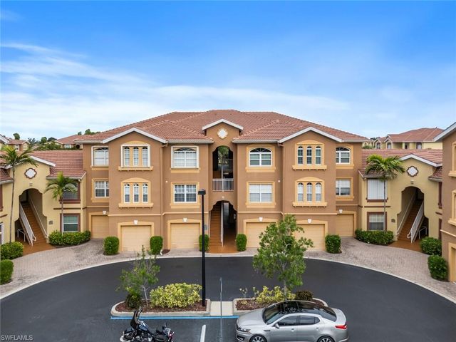 15655 Ocean Walk CIR 310, Fort Myers, FL 33908