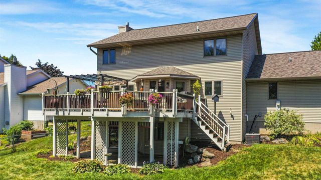 623 Overlook Terrace, Deforest, WI 53532