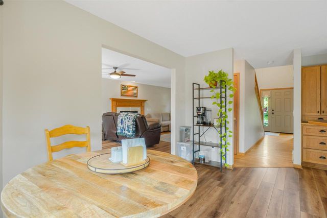 623 Overlook Terrace, Deforest, WI 53532