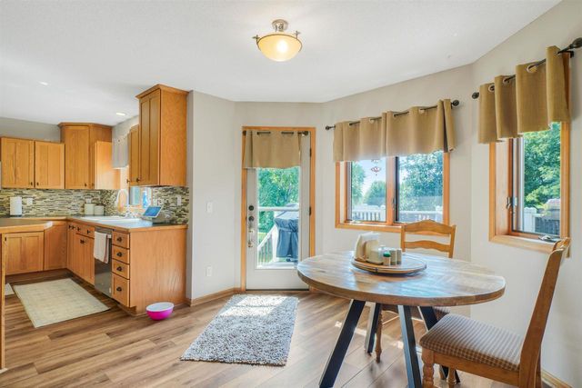623 Overlook Terrace, Deforest, WI 53532