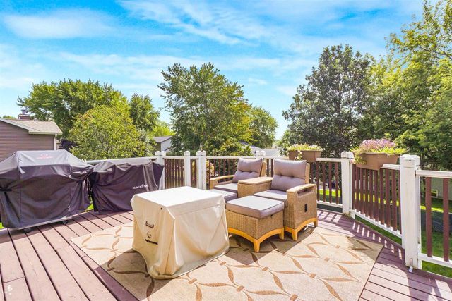 623 Overlook Terrace, Deforest, WI 53532