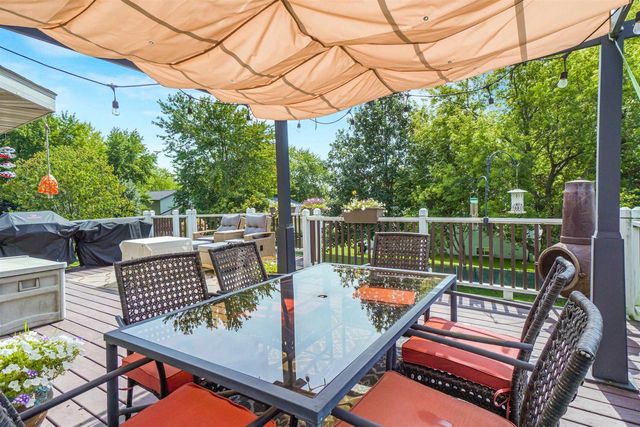623 Overlook Terrace, Deforest, WI 53532