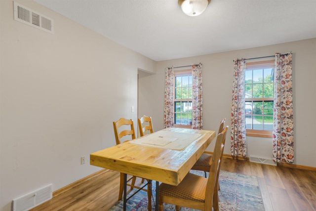 623 Overlook Terrace, Deforest, WI 53532