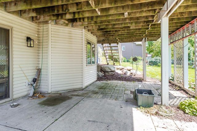 623 Overlook Terrace, Deforest, WI 53532