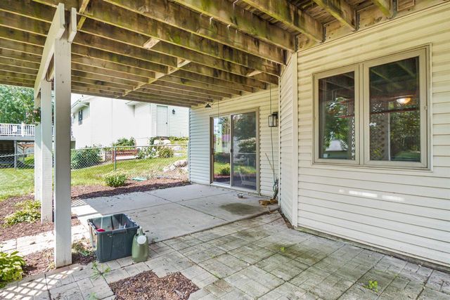 623 Overlook Terrace, Deforest, WI 53532