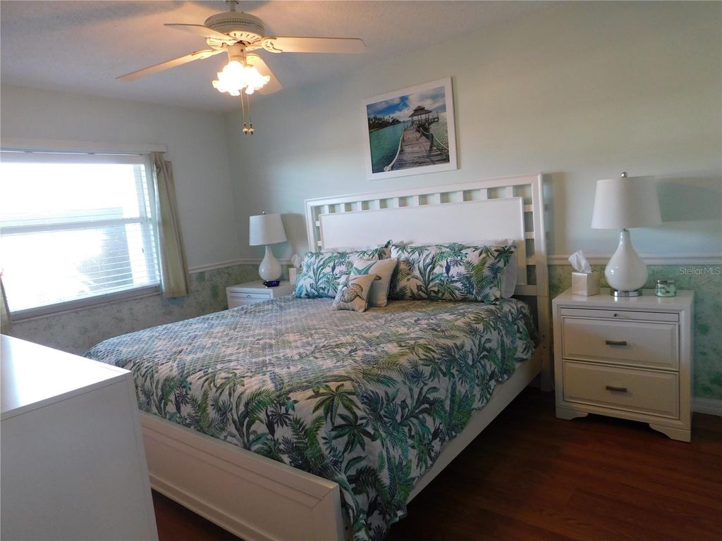 Image 2 of property listing at 7301 29TH AVE DR W 108, Bradenton, FL 34209