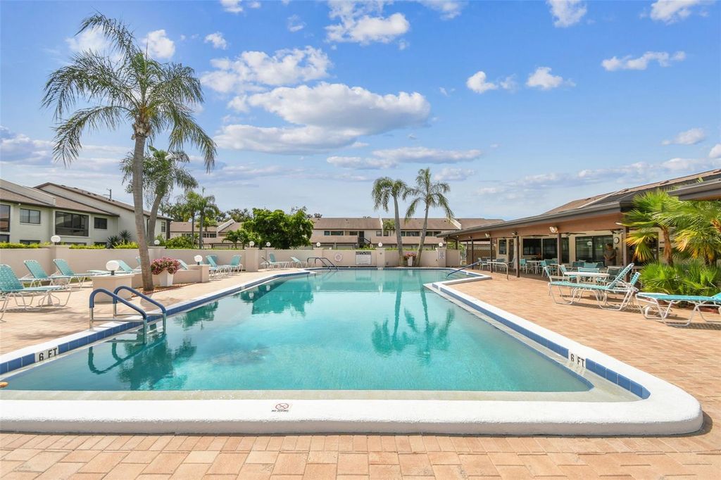 Image 24 of property listing at 7301 29TH AVE DR W 108, Bradenton, FL 34209