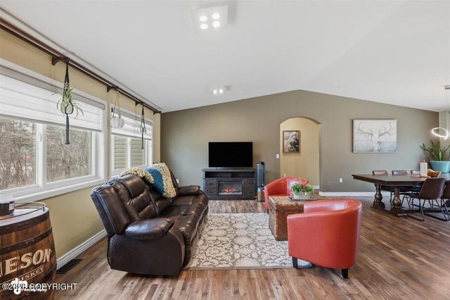4417 E Mary Martin Drive, Wasilla, AK 99654