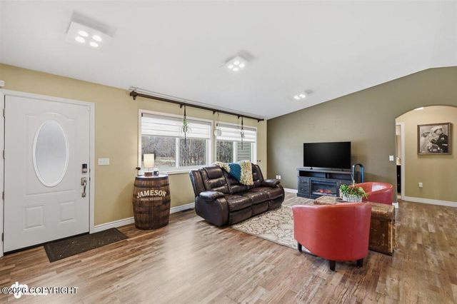 4417 E Mary Martin Drive, Wasilla, AK 99654