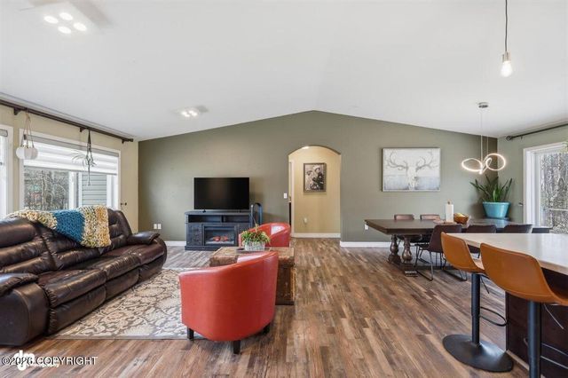 4417 E Mary Martin Drive, Wasilla, AK 99654