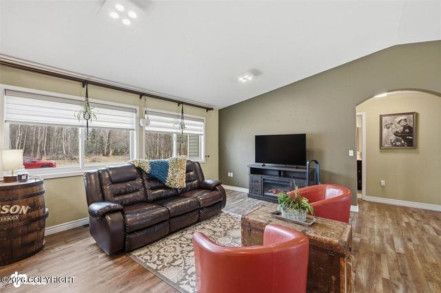 4417 E Mary Martin Drive, Wasilla, AK 99654
