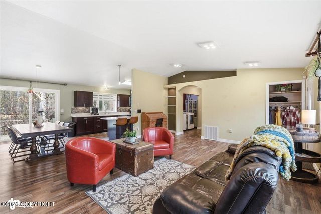 4417 E Mary Martin Drive, Wasilla, AK 99654