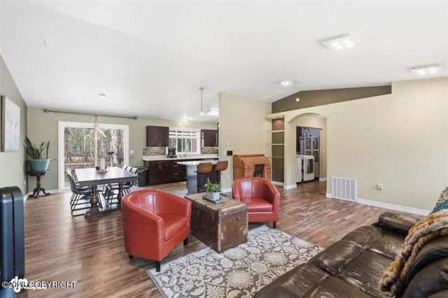 4417 E Mary Martin Drive, Wasilla, AK 99654
