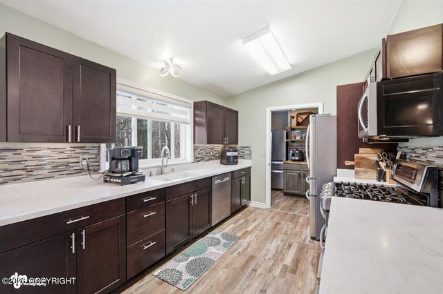 4417 E Mary Martin Drive, Wasilla, AK 99654