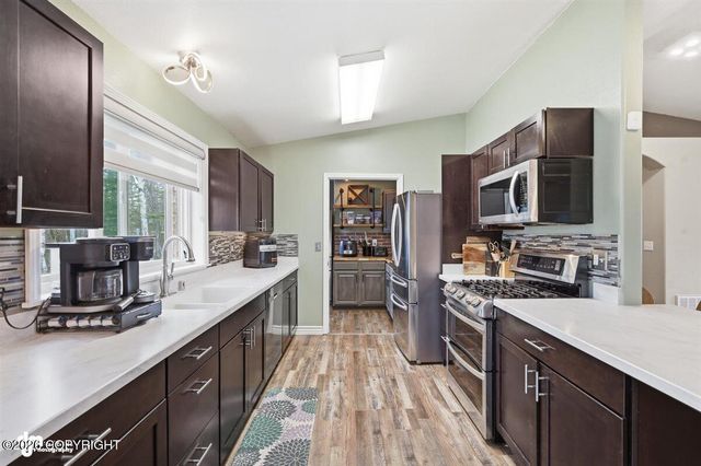 4417 E Mary Martin Drive, Wasilla, AK 99654