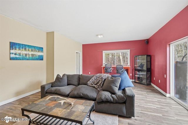 4417 E Mary Martin Drive, Wasilla, AK 99654