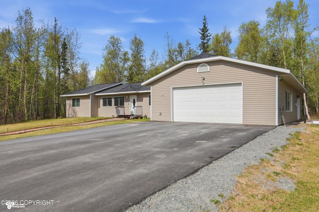 4417 E Mary Martin Drive, Wasilla, AK 99654