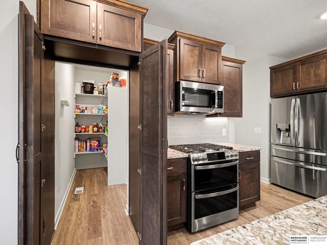 8126 S 196 Street, Gretna, NE 68028